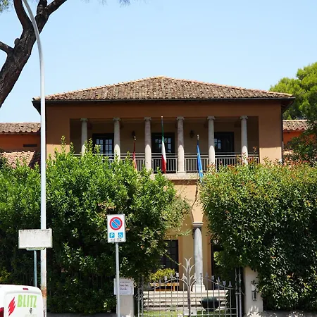 Graziosa In Posizione Strategia Con Bagno Privato Esterno Pensjonat