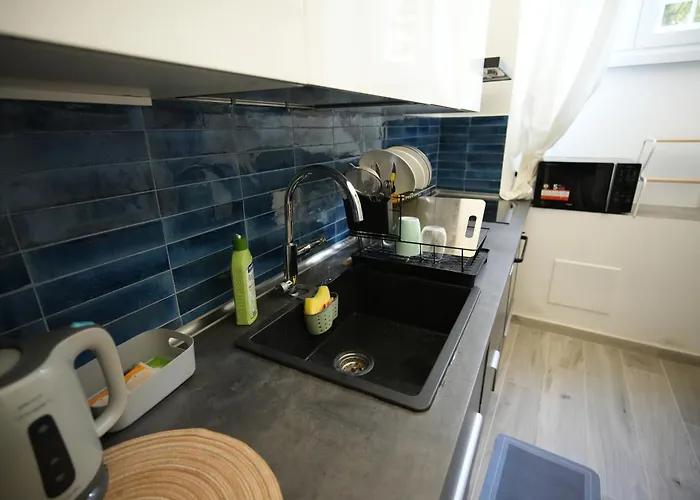 Graziosa In Posizione Strategia Con Bagno Privato Esterno Гостевой дом 4*